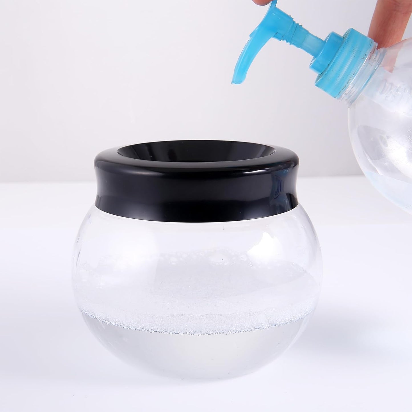 Makeup Brush Cleaner Dryer,  Super-Fast Electric Brush Cleaner Machine Automatic Brush Cleaner Spinner Makeup Brush Tools