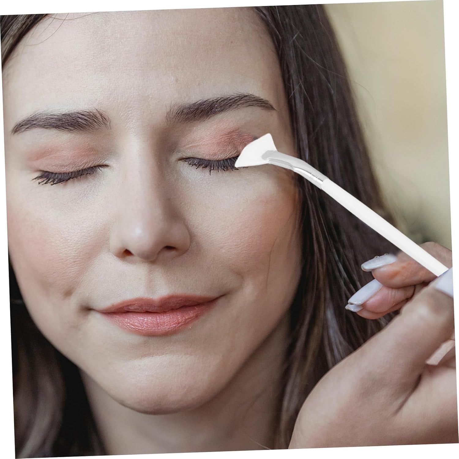 2Pcs Ergonomic Eyeshadow Brushes for Precision Makeup Application Soft Synthetic Bristles Versatile Use for Eye Shadow Nose Shadow