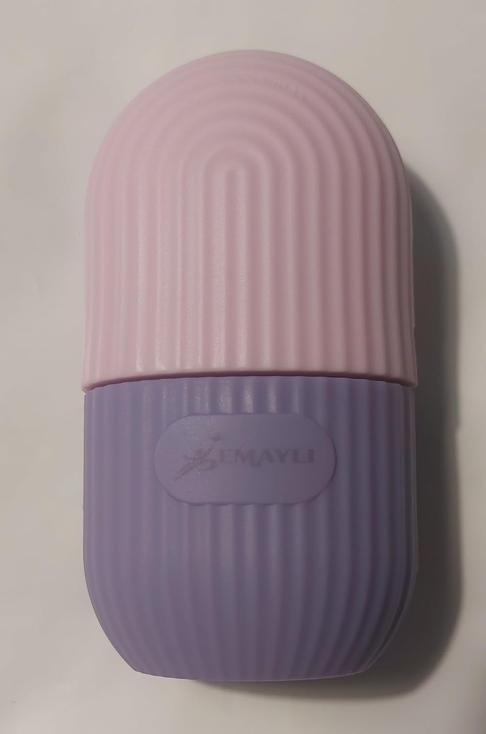 Facial Beauty Ice Roller Silicone Container, Skin Care Ice Massager for Firming and Beautiful Skin. (Purple)