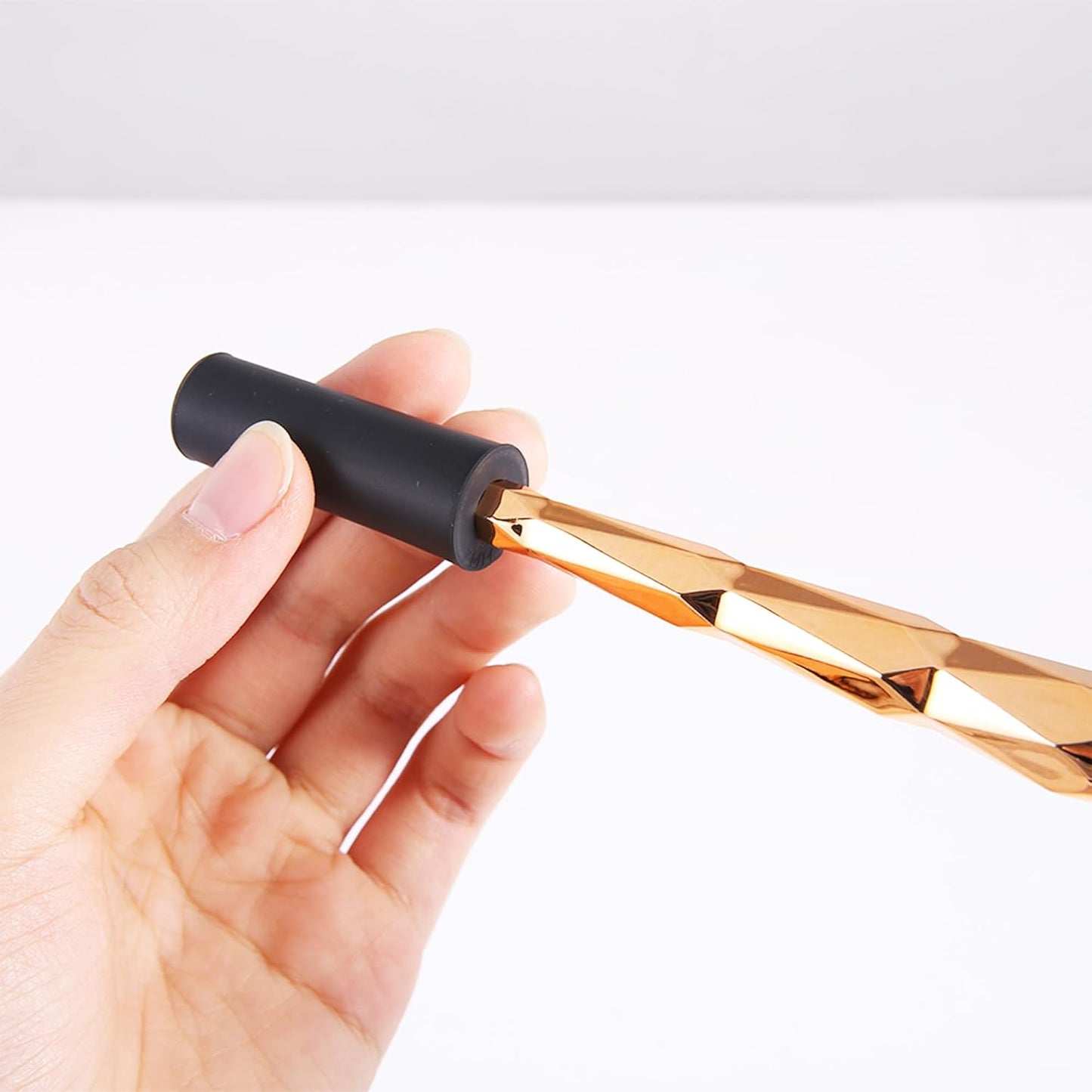 Makeup Brush Cleaner Dryer,  Super-Fast Electric Brush Cleaner Machine Automatic Brush Cleaner Spinner Makeup Brush Tools